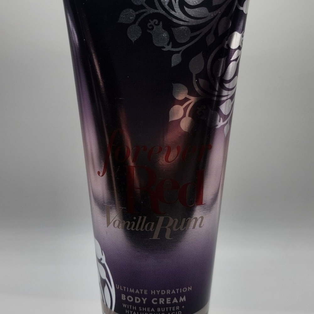 Bath & Body Works Bundle ~ FOREVER RED VANILLA RUM ~ Shea Butter & Hyaluronic!! - Picture 3 of 4